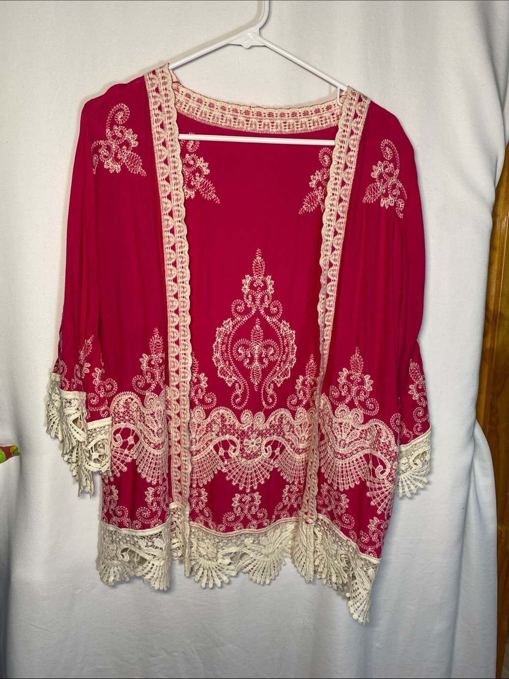 Solitaire Embroidered Crochet Kimono Cardigan